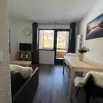 Apartment Centre De In Skinout